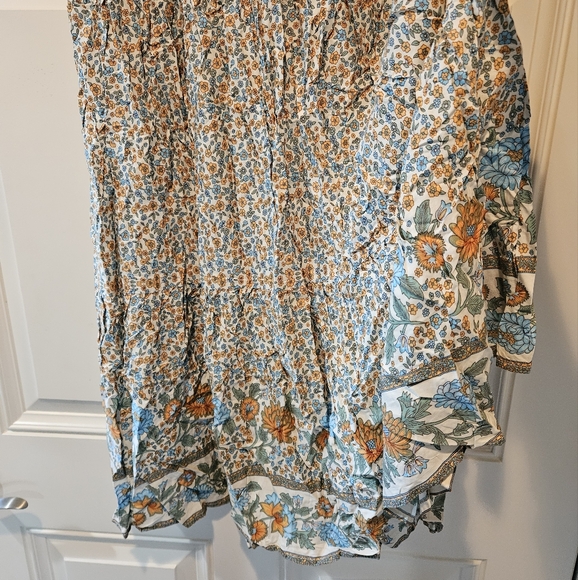 Haute Ellie Boho Floral Maxi Skirt Tiered Pleats Floral Print Round Hem Blue Med - Picture 13 of 16